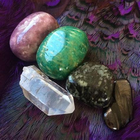 Experience the Power of Crystal Healing with Gemtouch Massage